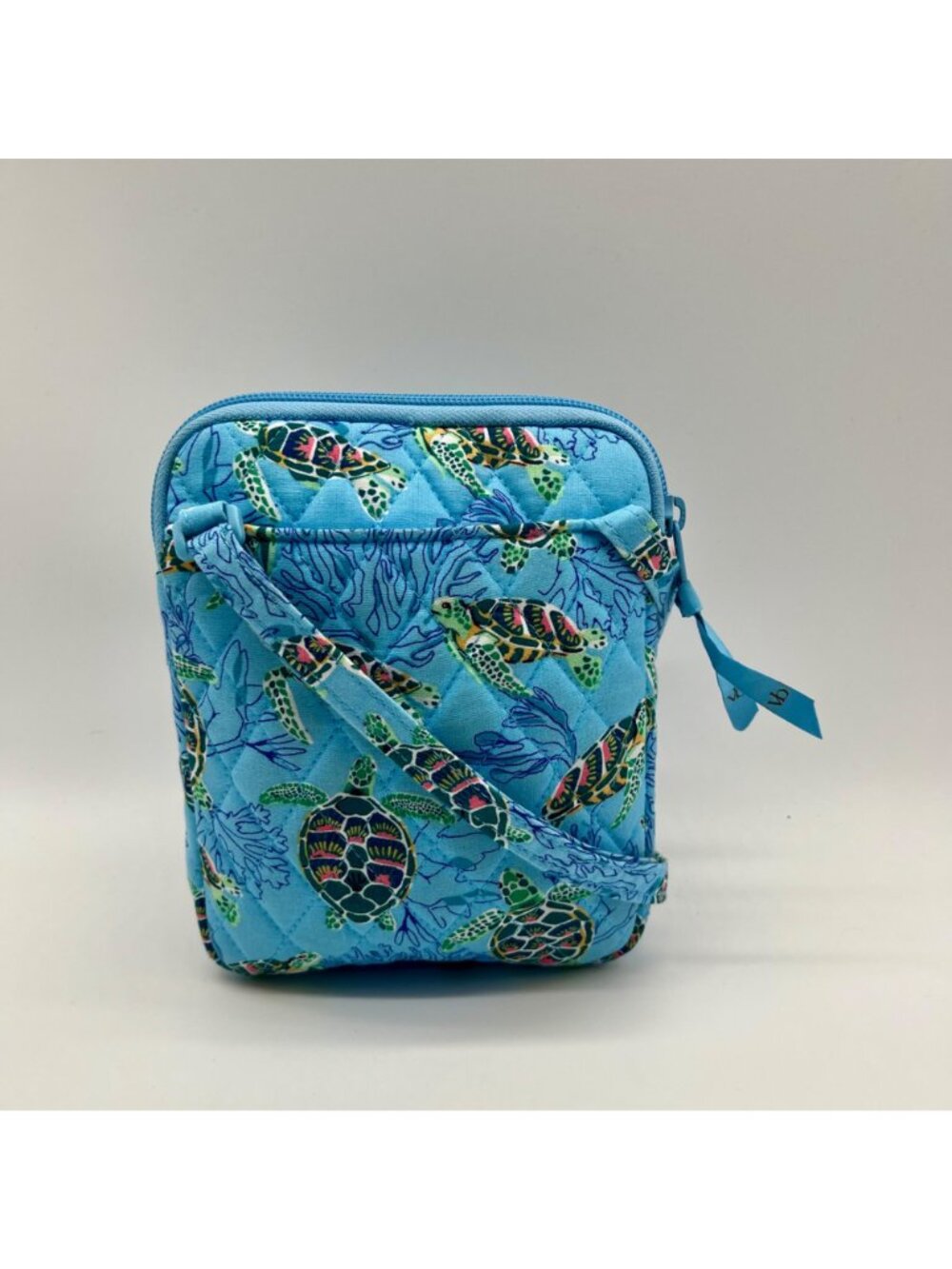 Vera Bradley Blue Sea Turtle & Coral Quilted Cotton Organizer - Picture 2 of 10